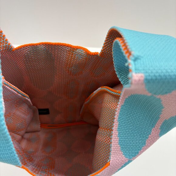 Wrist Tote Bag - 100% Polyester- Geometric - Pink, Blue & Orange - NWT - Picture 8 of 9